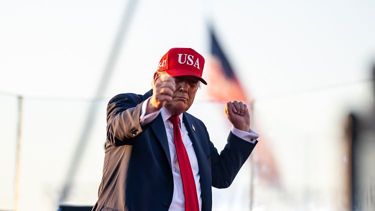 Donald Trump hat schon öfter damit kokettiert, eine dritte Amtszeit anzustreben.