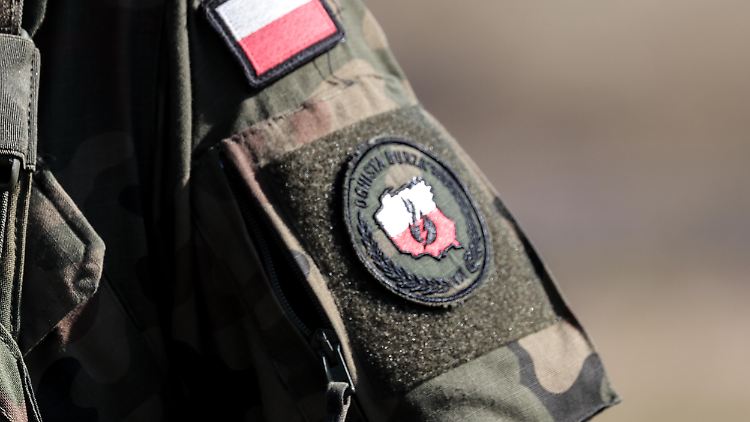 Einrichtungen des polnischen Militärs sollen ausgespäht worden sein. 