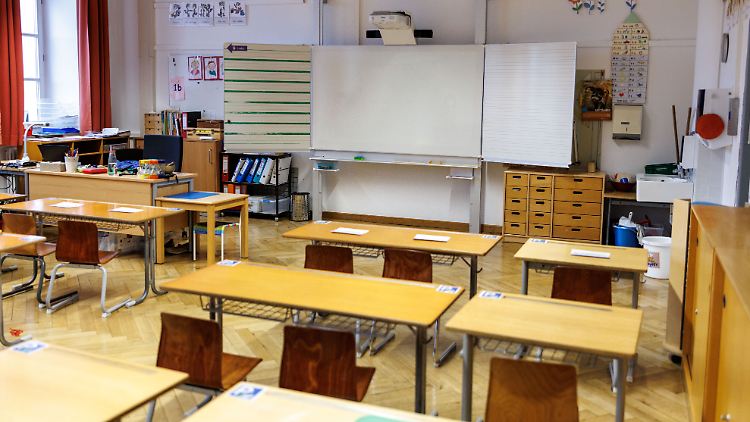Im Fernsehen statt in der Schule war ein Lehrer aus Nordrhein-Westfalen zu sehen.