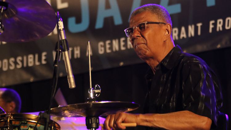 Jack DeJohnette im August 2018 beim "Charlie Parker Jazz Festival" in Harlem, New York City.