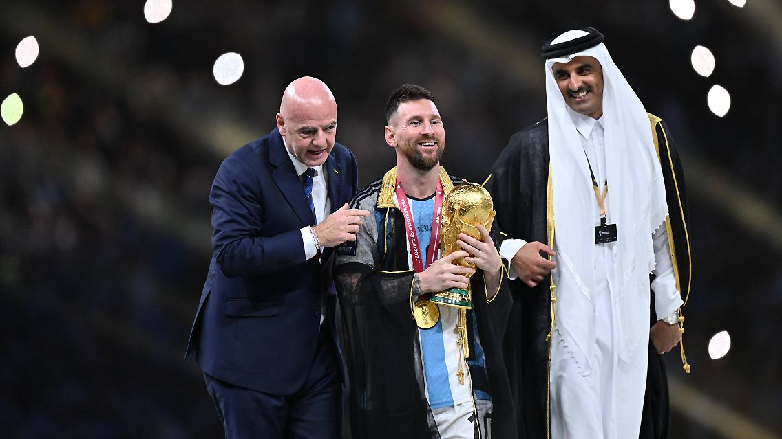 Wird Lionel Messi am 19. Juli 2026 erneut neben Gianni Infantino stehen? Wird Donald Trump die Rolle von Tamim bin Hamad Al Thani einnehmen?