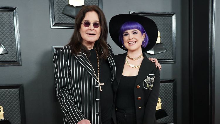 Ozzy und Kelly Osbourne bei einem Event 2020.