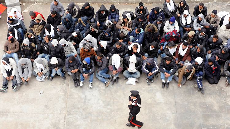 Fast 6000 Tunesier sind bereits über Lampedusa nach Europa gekommen.