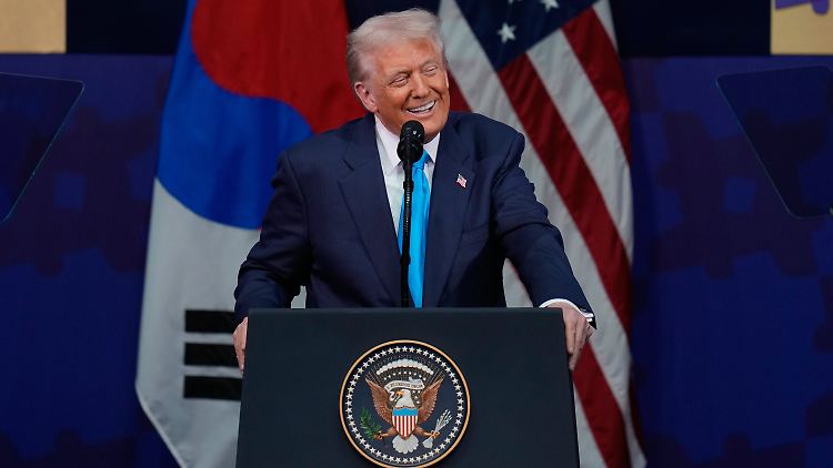 Trump redet über Zollsenkungen.