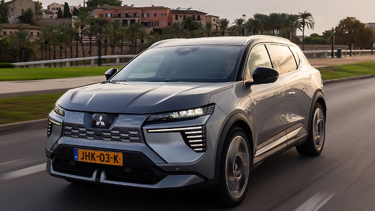 Der neue Mitsubishi Eclipse Cross punktet mit hoher Reichweite, umfangreichen Ausstattungsmöglichkeiten und bis zu acht Jahren Herstellergarantie.