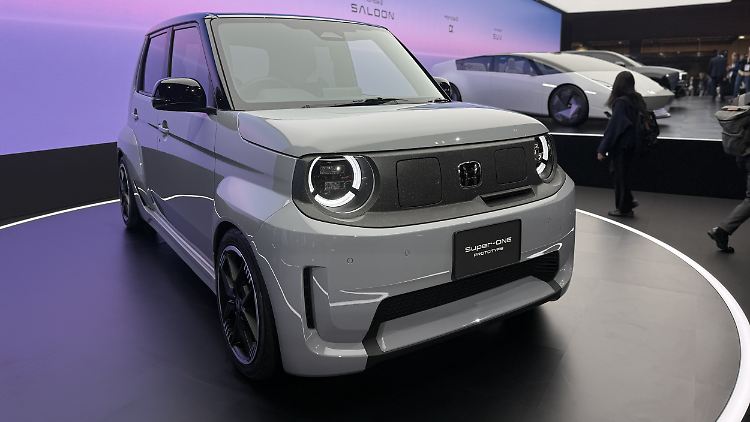 Kei arabaları hala çok popüler.