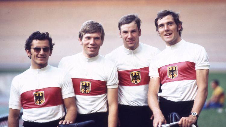 Bekanntheit erlangte Günter Haritz (hier Zweiter von links) als Bahnrad-Olympiasieger.