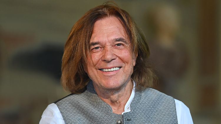 Manchmal genieße er noch das "Bad in der Menge", sagt Schlagerstar Jürgen Drews.