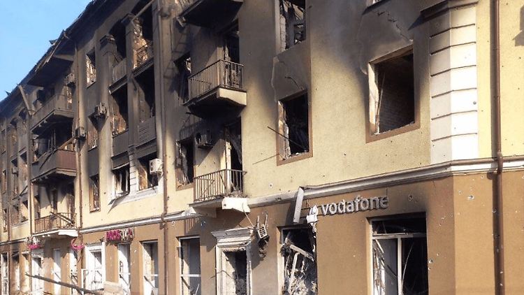 In diesem Haus in Mariupol lebte Schwezowa Familie, bis russische Bomben es im März 2022 zerstörten.