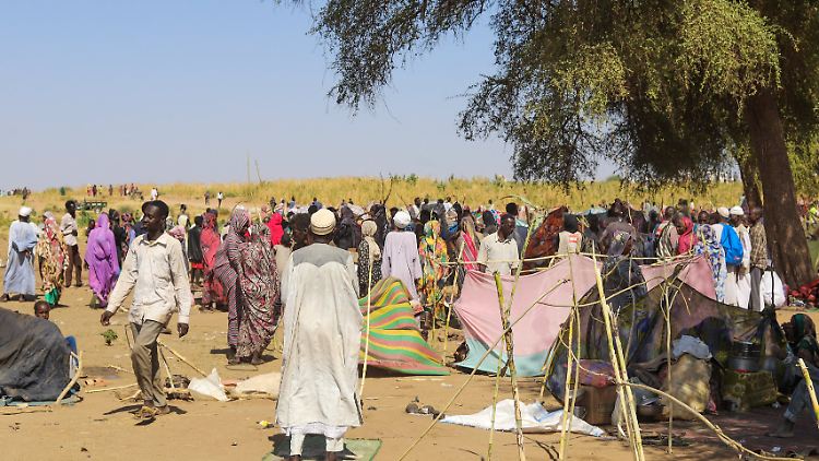 Sudanesen in einem Lager in Tawila. Sie sind vor der Gewalt aus der Stadt Al-Faschir geflohen.