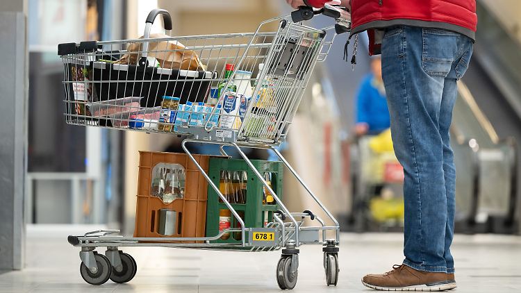 Inflation ist für die meisten Menschen vor allem beim Einkaufen spürbar.