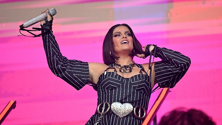 Wird in Kommentarspalten wegen ihrer Figur gemobbt: Nelly Furtado.