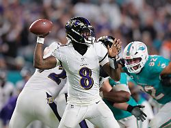 NFL-Megastar "war fantastisch": Lamar Jackson entzaubert Miami mit Traum-Comeback