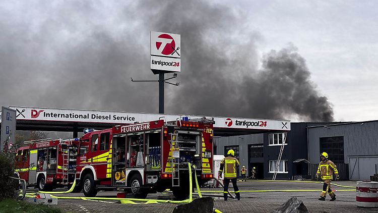 Um 8.18 Uhr ging bei der Polizei wegen des Brandes der Alarm ein.