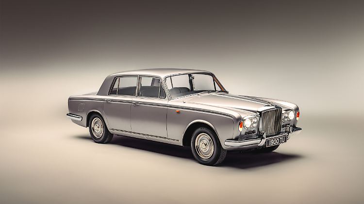 Bis auf den Kühlergrill fast baugleich: Die Bentley T Series startete 1965 als Understatement-Alternative zum Silver Shadow und fand auch in Deutschland Fans.
