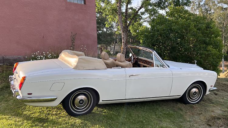 Exklusives Cabriovergnügen: Das Rolls-Royce Silver Shadow Drophead Coupé debütierte 1966 als teuerstes Seriencabrio der Welt.