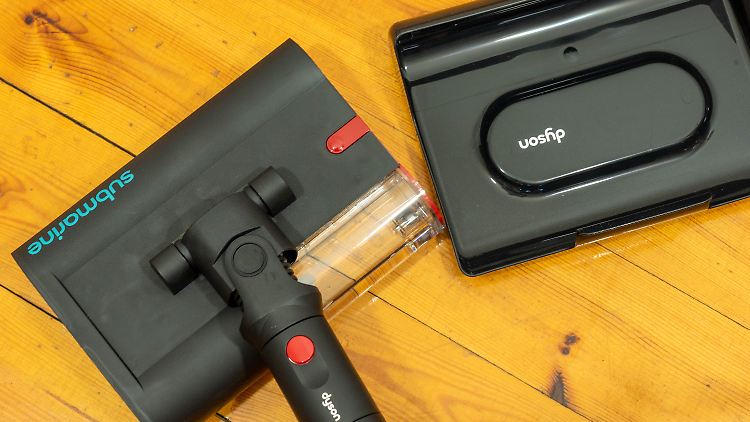 Der Wischaufsatz mit Abtropfbehälter.