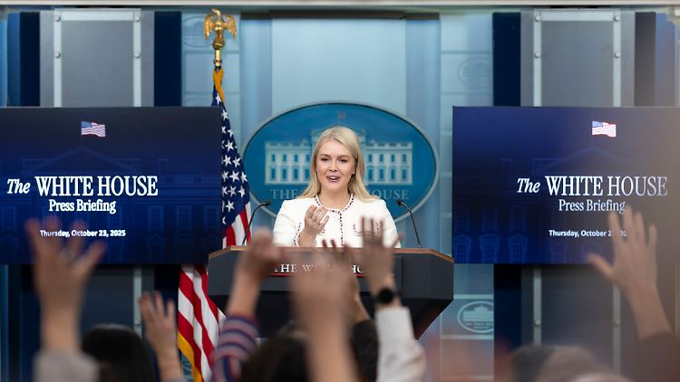 Bislang konnten Journalisten den Büro-Bereich von Trump-Sprecherin Leavitt kurzfristig betreten.