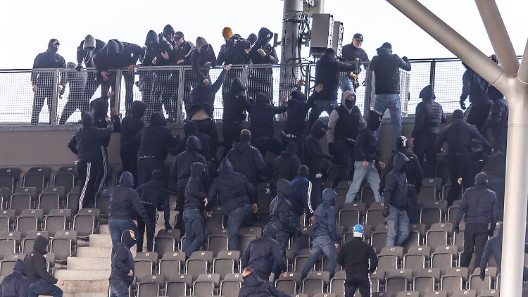 Die Lage im Olympiastadion ist angespannt.