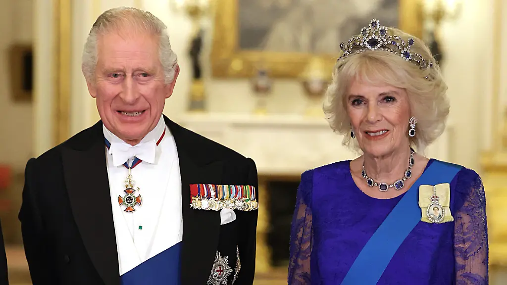 3836925f7f72cb30b2bae5ca94451661