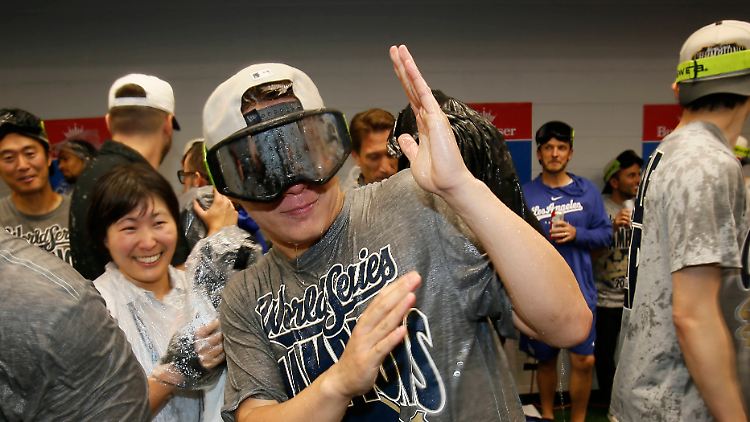 Offenbar auch eine Party-Maschine: Yoshinobu Yamamoto.