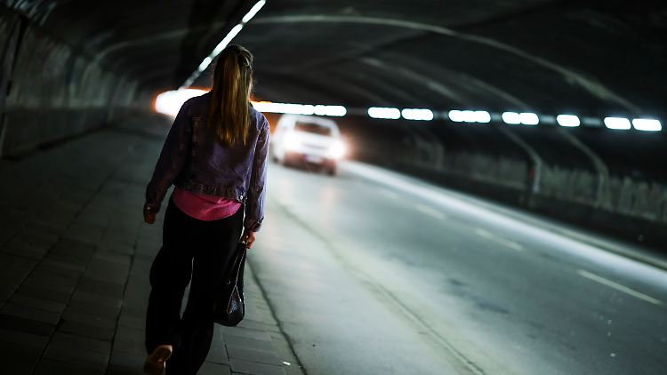 Es gibt für Menschen viele Gründe, sich nicht sicher zu fühlen. 