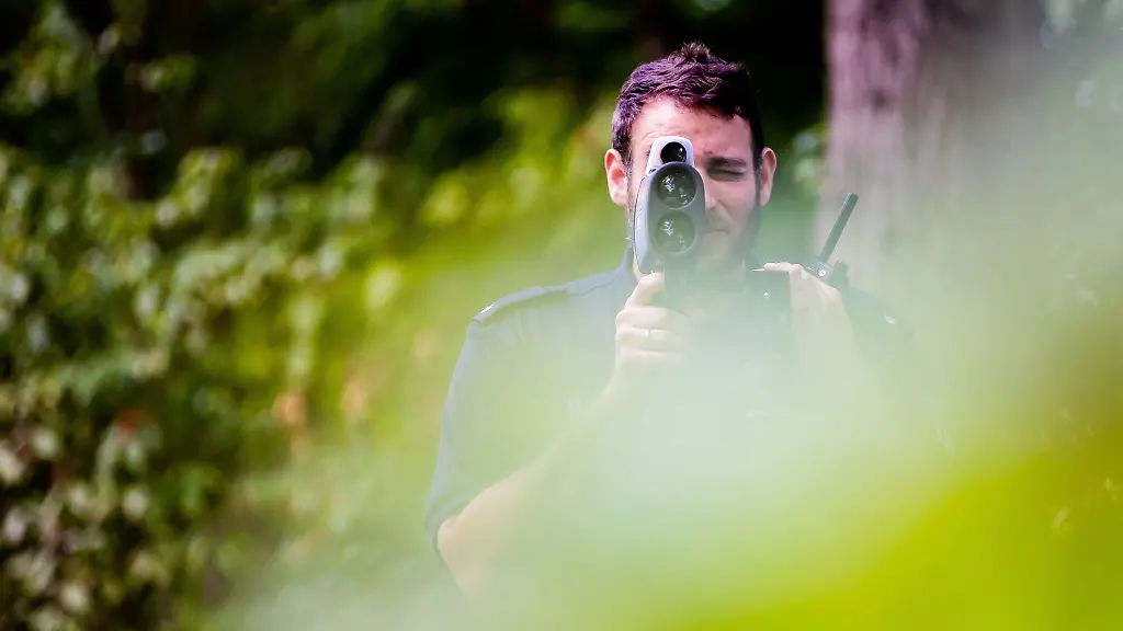Geschwindigkeitskontrolle-Wer-sich-nicht-an-Verkehrsregeln-haelt-muss-besonders-im-Ausland-tief-in-die-Tasche-greifen