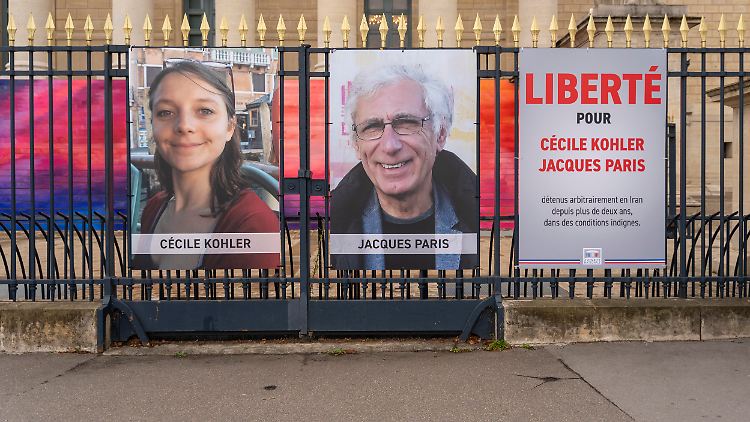 Kohler und Paris wurden im Mai 2022 während einer Reise im Iran festgenommen. 