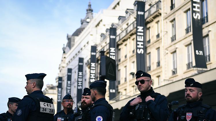 Auch die Polizei war vor Ort.