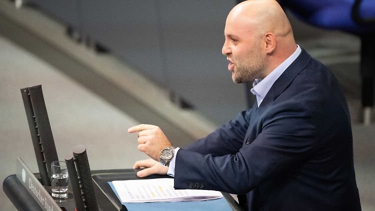 Unter russischer Kontrolle? Der AfD-Abgeordnete Frohnmaier wehrte sich gegen die Vorwürfe.