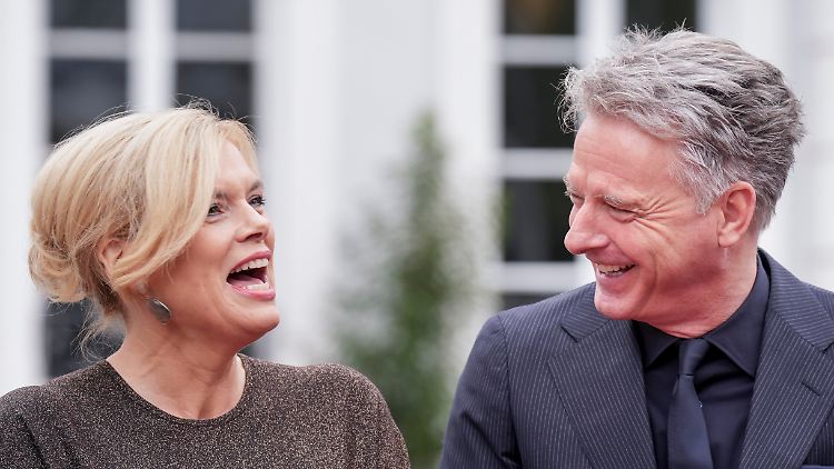 Bundestagspräsidentin Klöckner und TV-Moderator Pilawa zeigten sich am 3. Oktober zum Tag der Deutschen Einheit erstmals öffentlich als Paar.