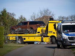 Neue Durchsuchungen gestartet: Ermittler beschlagnahmen Geländewagen im Fall Fabian