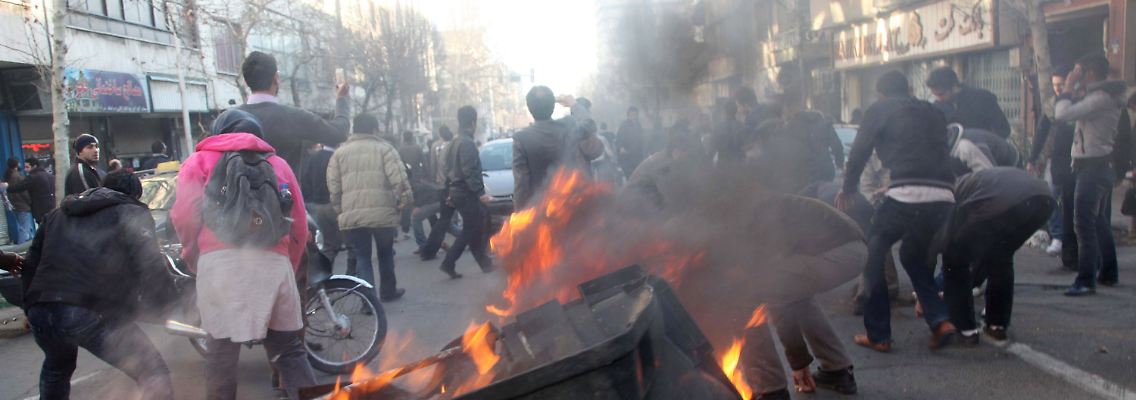 Demonstranten in den Straßen Teherans.