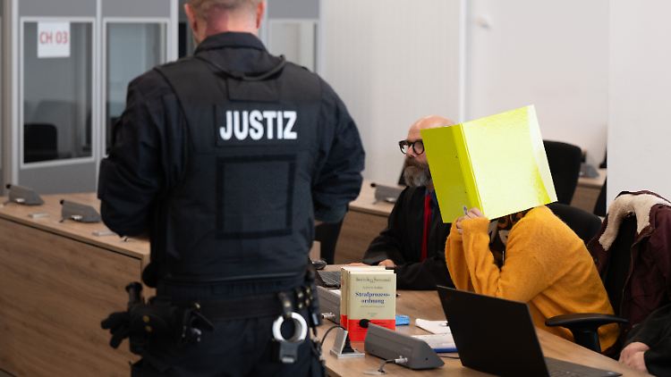 Susann E. arbeitet als Pflegekraft und soll dem NSU bei seinem Leben im Untergrund geholfen haben.