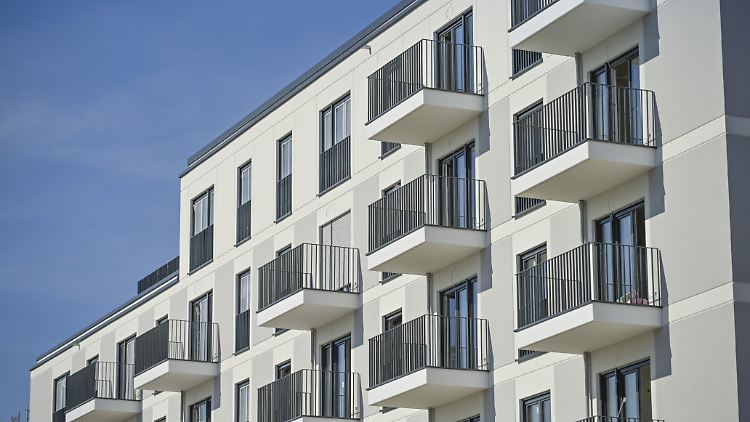 Rund sechs Millionen Mieterinnen und Mieter waren 2024 durch hohe Wohnkosten extrem belastet. 