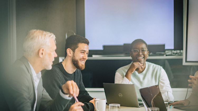 Welches Arbeitszeitmodell passt zu meinen Bedürfnissen? Stimmen die Voraussetzungen, können flexible Modelle die Lebenszufriedenheit verbessern.