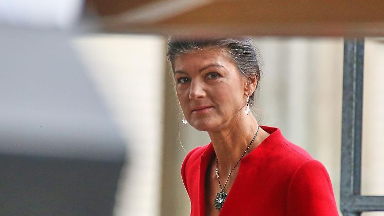 Seit Wochen wird darüber spekuliert, ob Sahra Wagenknecht sich aus der Führung des BSW zurückzieht. Sie werde sich für die Partei "weiter in führender Rolle einsetzen", sagte Wagenknecht am Donnerstag.