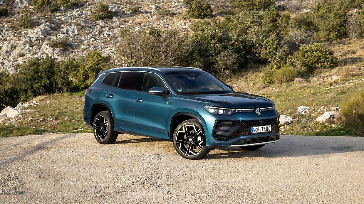 SUV-Allrounder mit bis zu sieben Sitzplätzen: Der VW Tayron ist der größere Bruder des VW Tiguan.