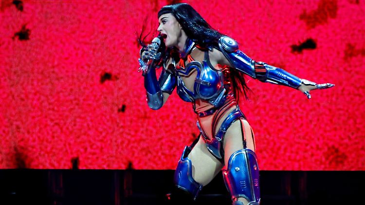 Singt sich in "Bandaids" offenbar den Trennungsfrust von der Seele: Katy Perry.