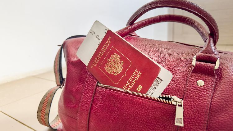 Damit wird's künftig komplizierter: Einreise in die EU mit einem russischen Pass.