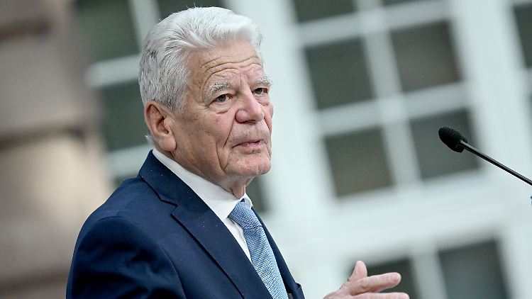 Joachim Gauck war von 2012 bis 2017 der Bundespräsident  und der erste Parteilose in diesem Amt. 