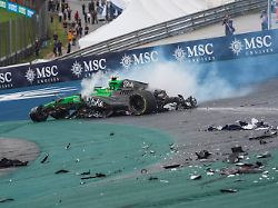 Auch Verstappen distanziert: Norris nutzt schweren Patzer, Brasilianer crasht heftig