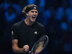 Drei Satzbälle abgewehrt: Zverev eskaliert nach perfektem Start in ATP Finals