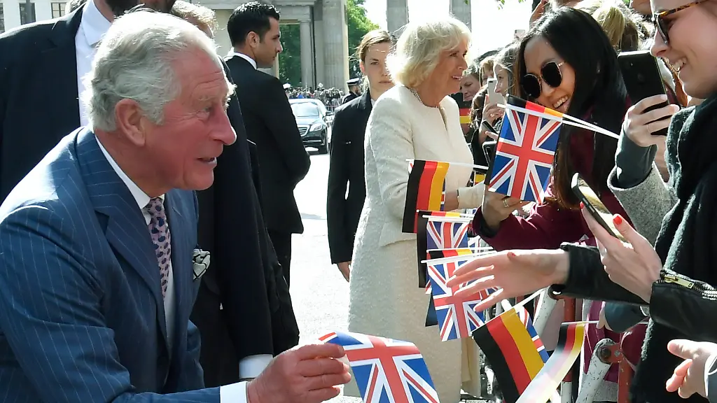 eaa3c2b9def4201936282e9c9335a1ca