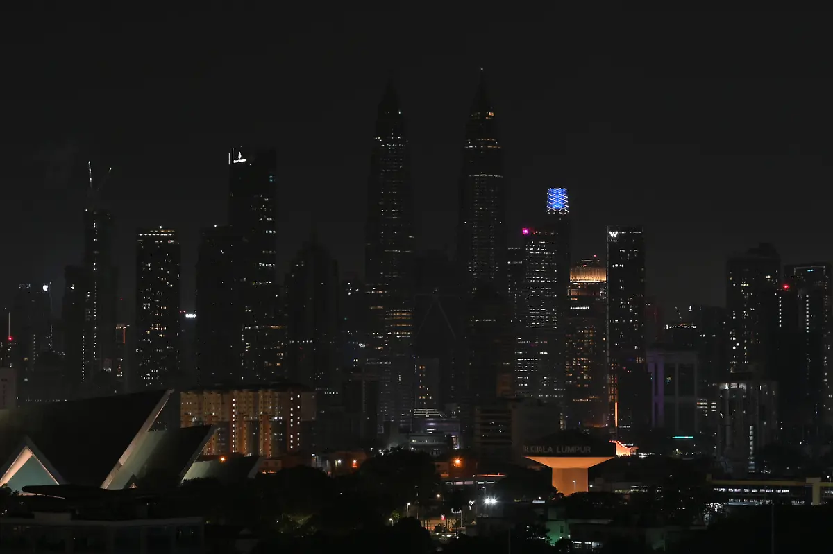 c1bff94ac4199443f1183a81d927cdb7