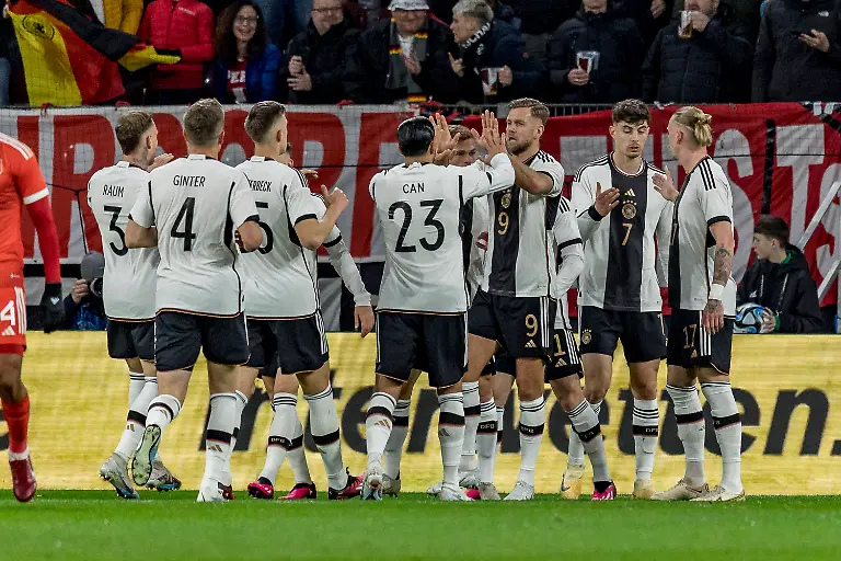 12240d444a01c2a1dc692a6cc04a39b1