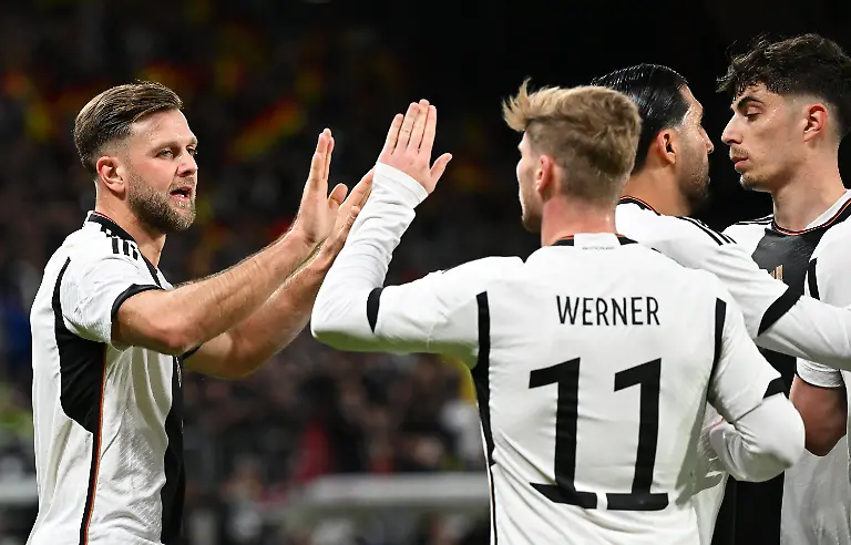 4a93e9cfeb64cf2778beb04574baed63