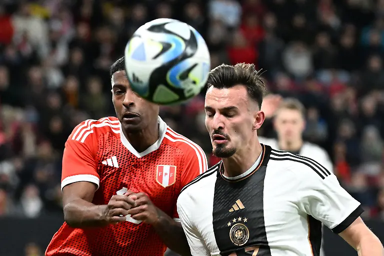 75d6e551085a53e5c0478016523cb5bc