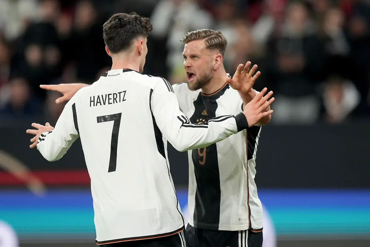 dba3ae36ee937810610cffa946f1971b