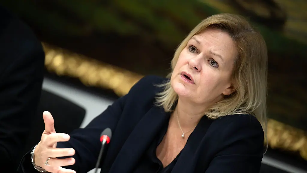 Setzt-auf-eine-umfassende-Reform-der-europaeischen-Migrationspolitik-Bundesinnenministerin-Nancy-Faeser